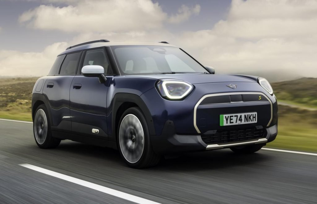 Mini Aceman SE Review: Like A Cooper, But Bigger