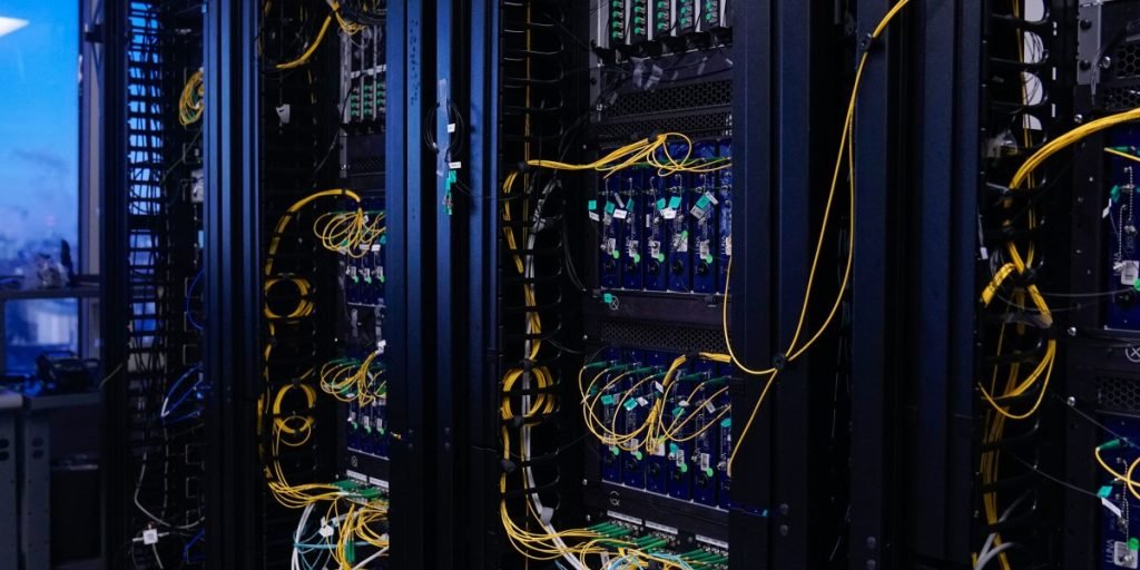 This quantum computer built on server racks paves the way to bigger machines