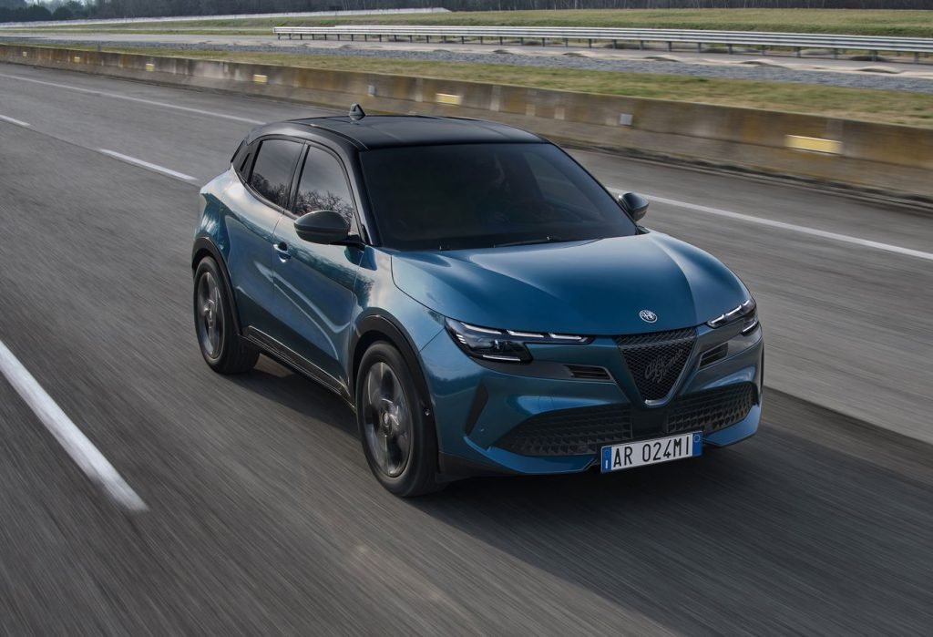 The Alfa Romeo Junior Hybrid Costs £27,895